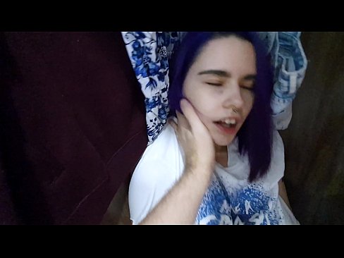 ❤️ Fannt meng Schwëster am Kleederschaf an huet hatt gehollef ❤❌ Just Porno bei eis ️❤
